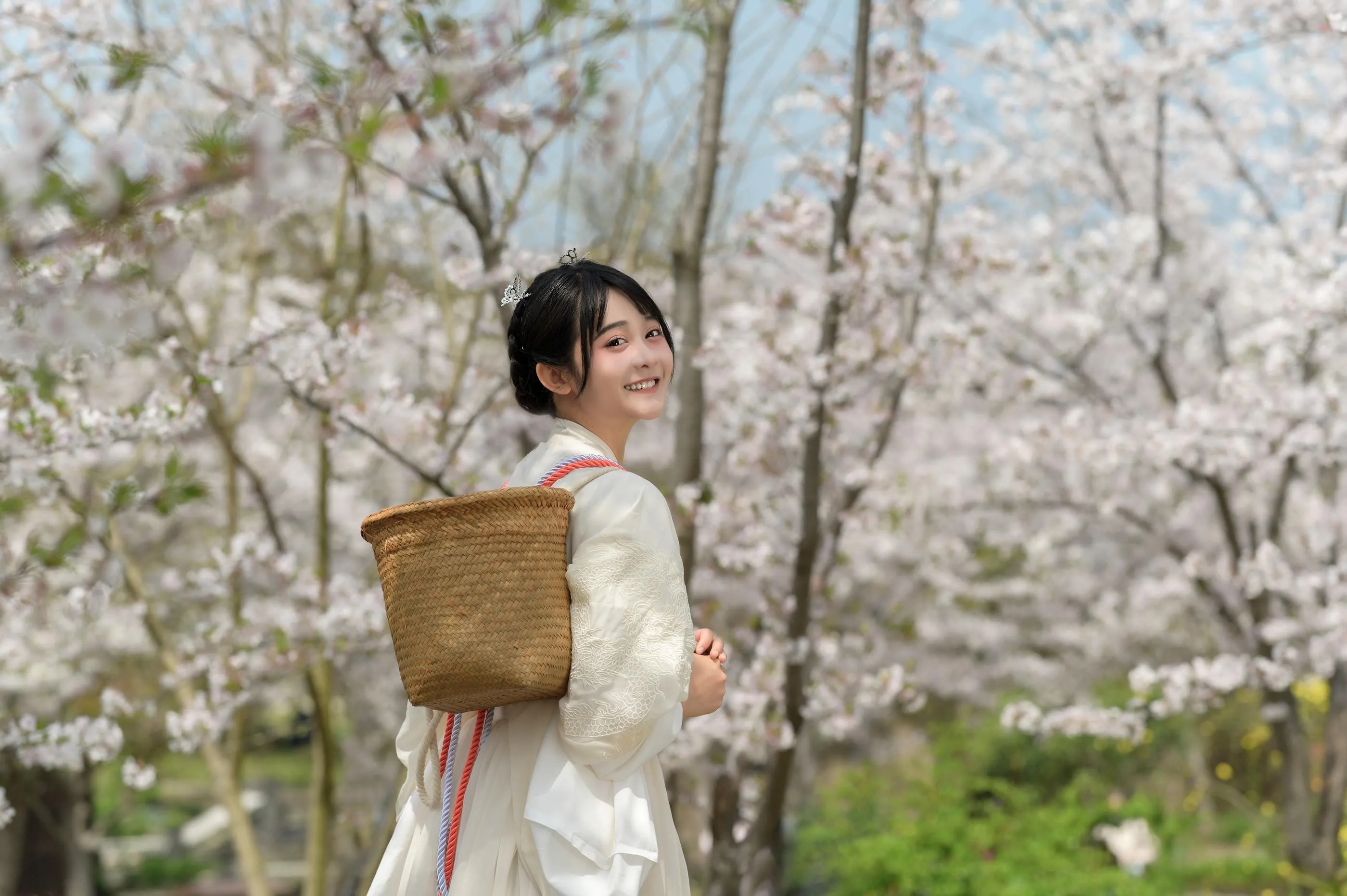 [艺图语] 2022.06.11 四月如你 杨馥羽 [40P]插图9